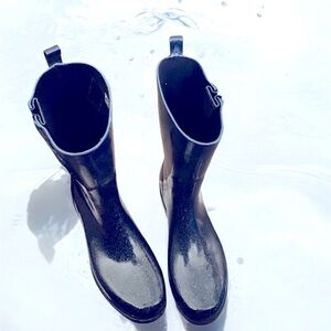 BOOTS RAIN OR SNOW CAPELLINI NY SPARKLING NAVY SIZE 10 1.5 HEELS WEATHER BOOTS